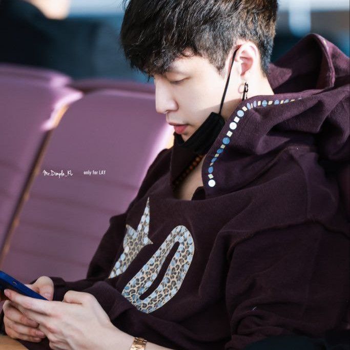 Latest photo of Lay (EXO)