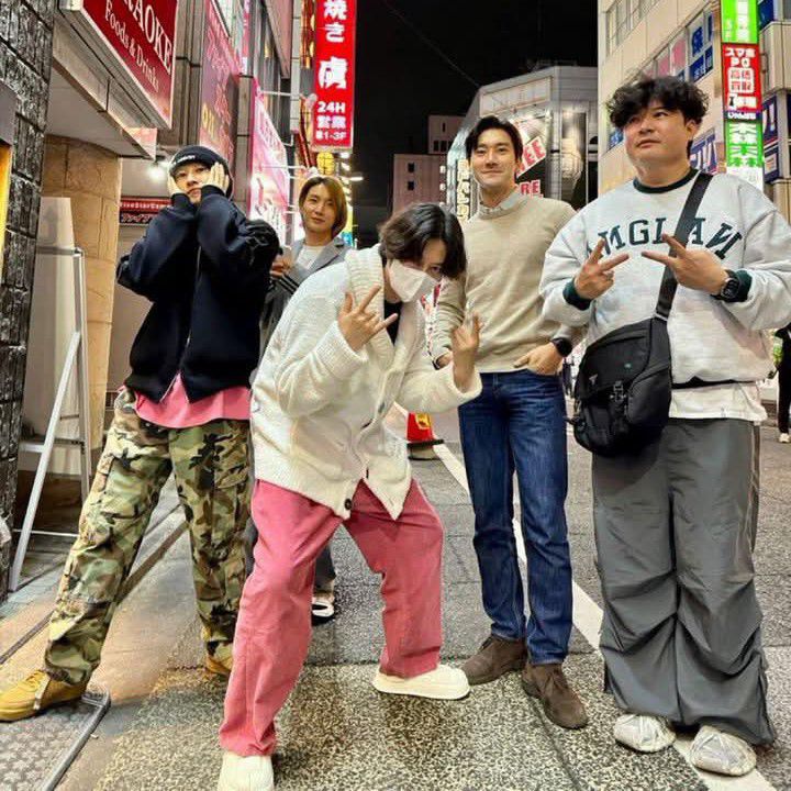Recent activity shot of Super Junior