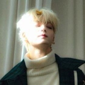 TOMORROW X TOGETHERの舞台裏ショット