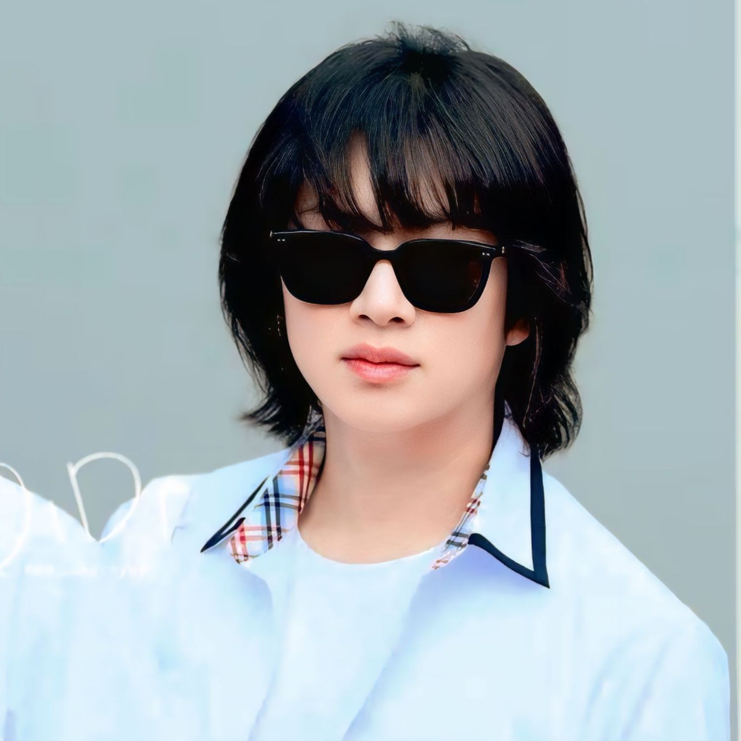 Behind-the-scenes cut of Heechul (Super Junior)