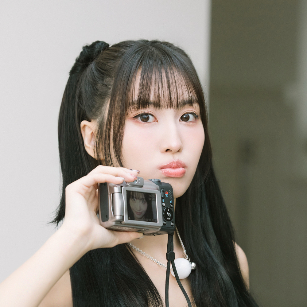 모모 (TWICE)의 최신 사진