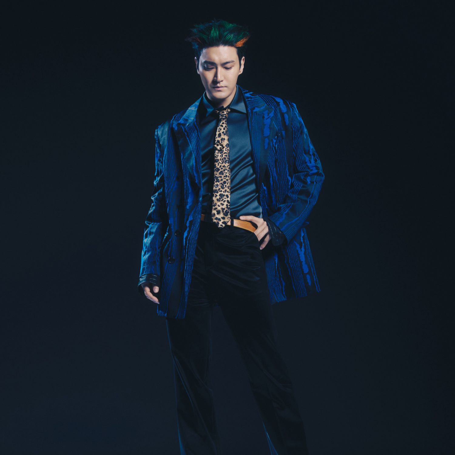 Recent activity shot of Siwon (Super Junior)