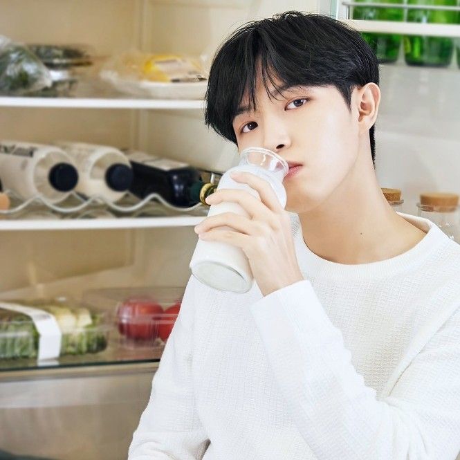 Recent activity shot of Kim Jaehwan