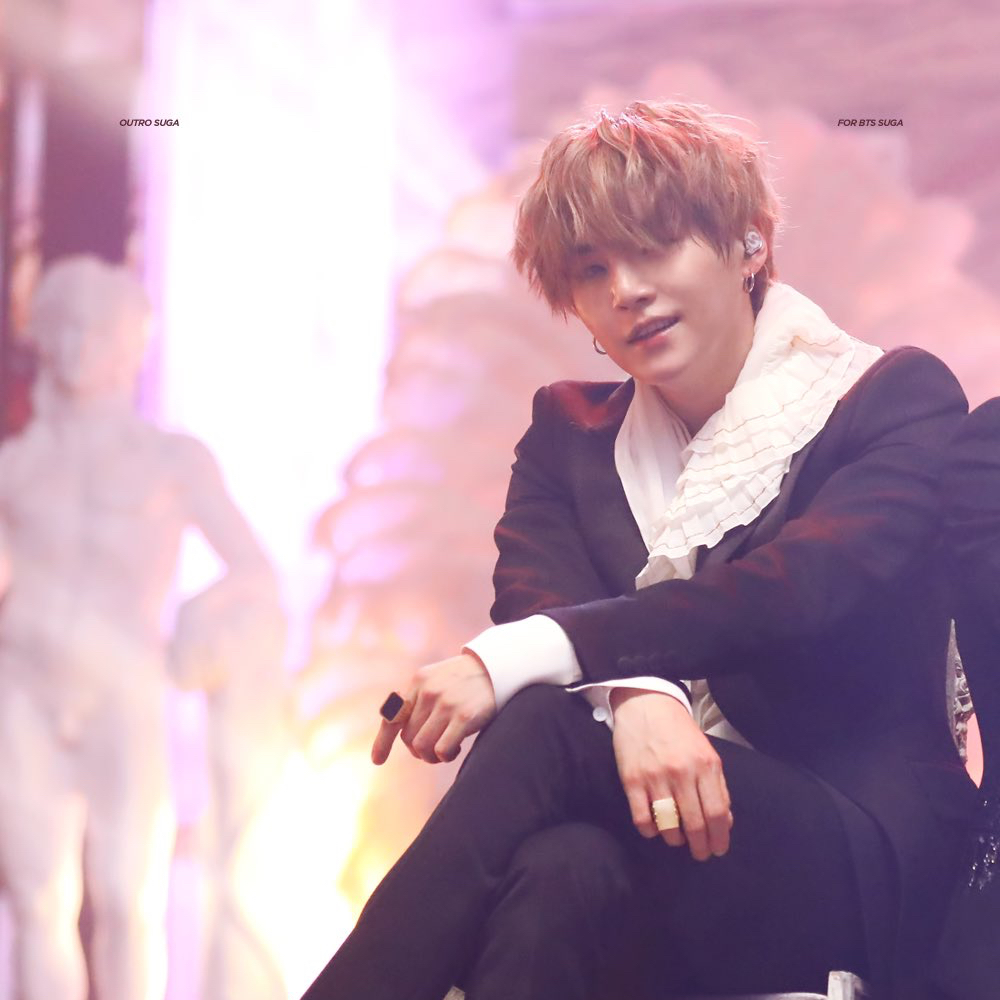 SUGA (防弹少年团)的幕后花絮
