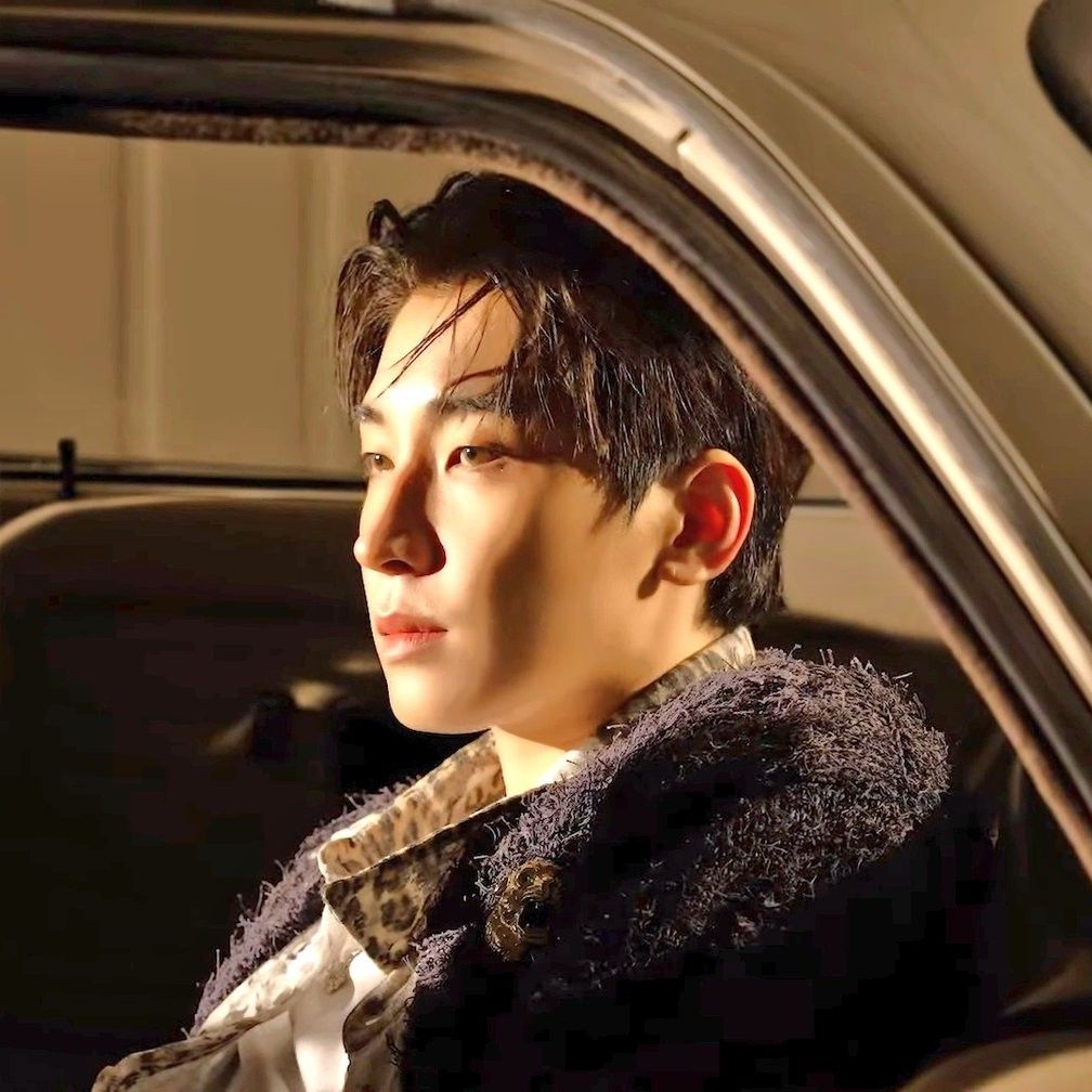 圆佑 (SEVENTEEN)的最新活动照片