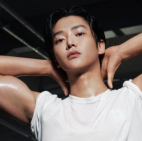 Recent activity shot of Rowoon
