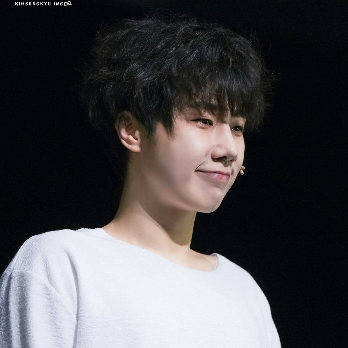 Behind-the-scenes cut of Sungkyu (INFINITE)