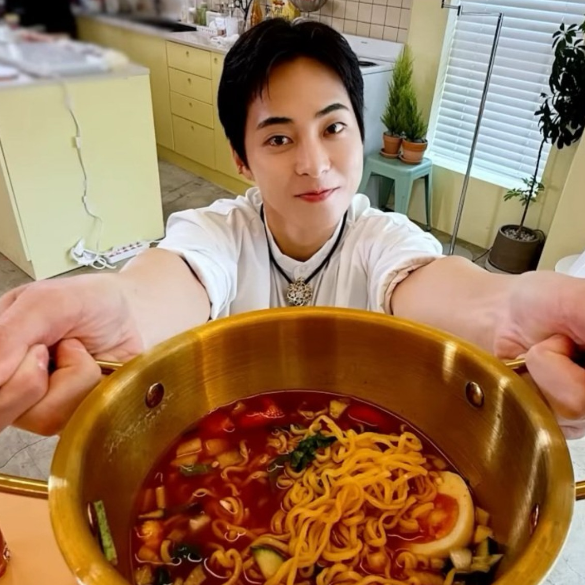 Momen yang diabadikan oleh penggemar EXO