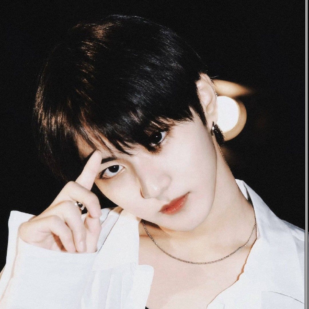 Latest photo of Jungwon (ENHYPEN)
