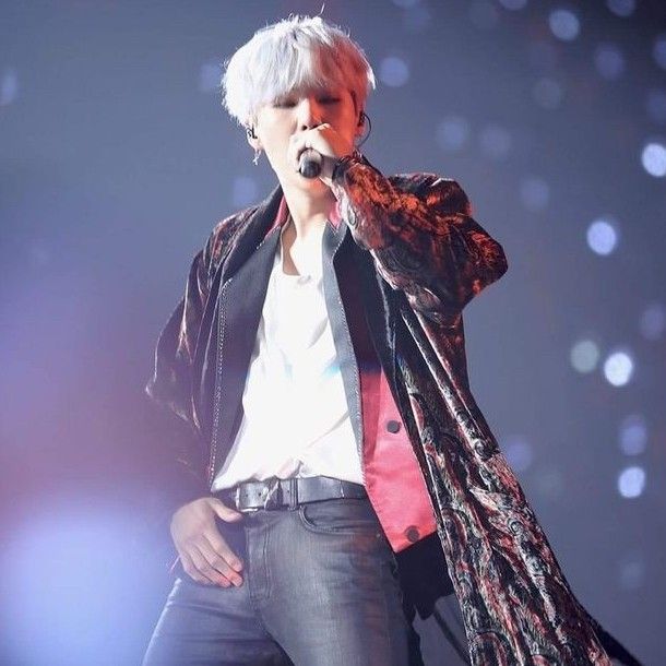 SUGA (BTS)の最近の活動写真
