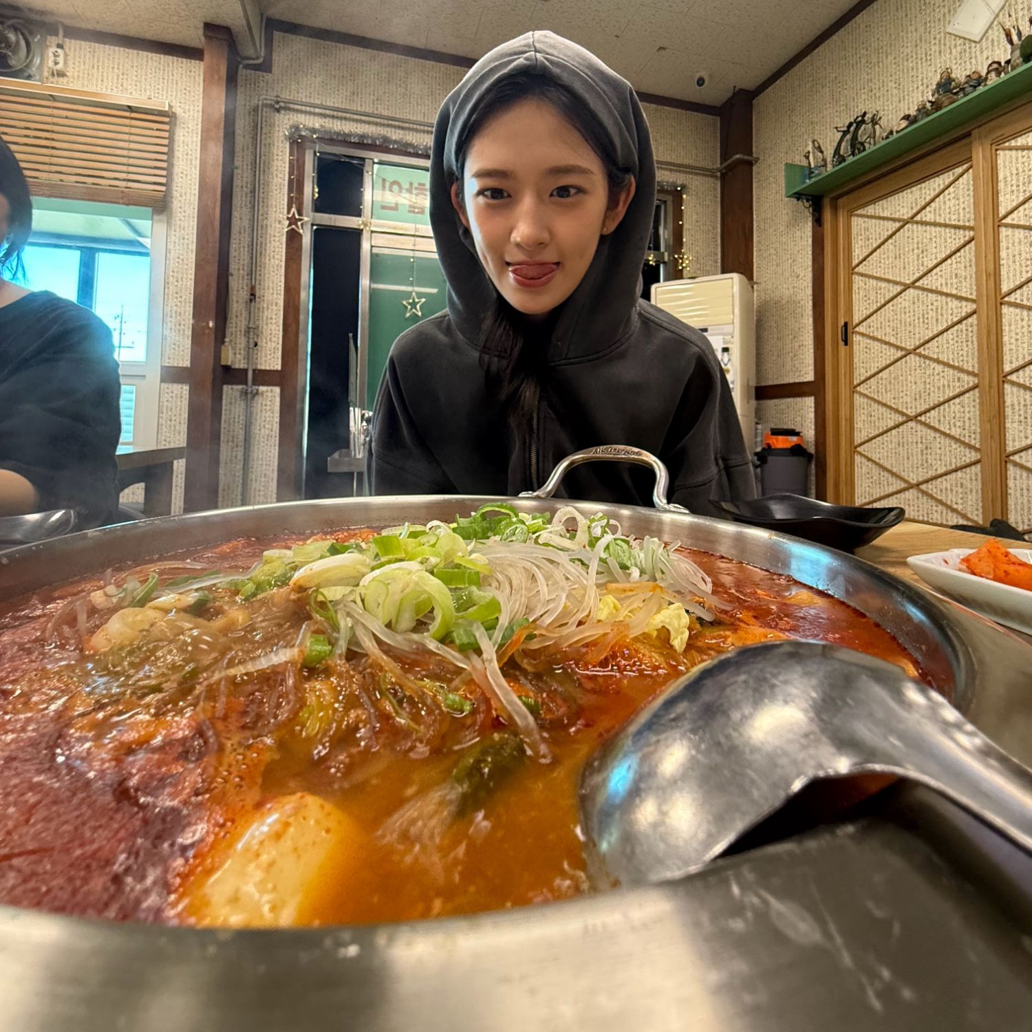 Recent activity shot of An Yujin (IVE)