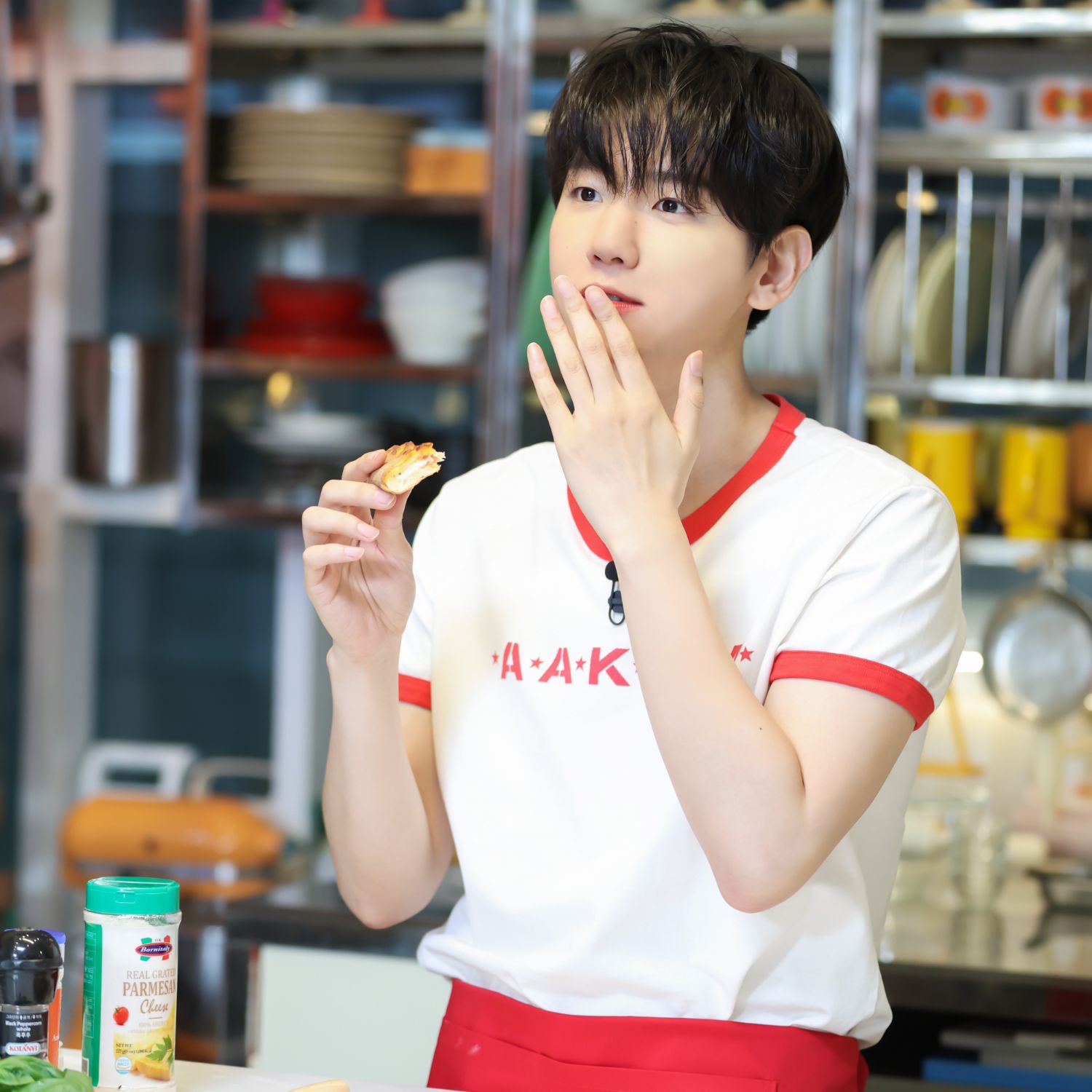 Behind-the-scenes cut of Baekhyun (EXO)