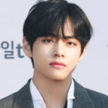 뷔 (방탄소년단) 최근 활동샷