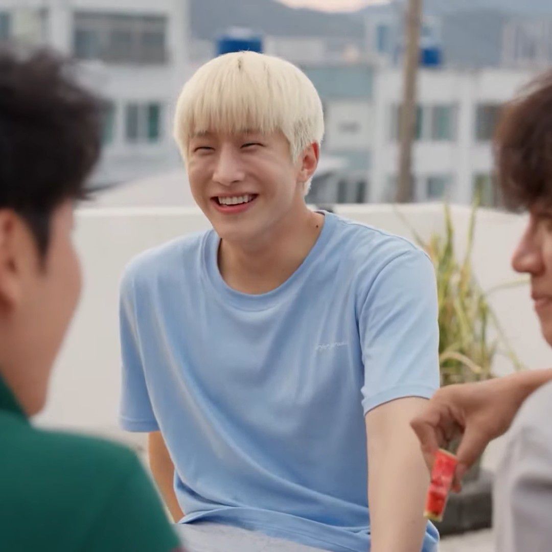 Behind-the-scenes cut of Jinjin (ASTRO)