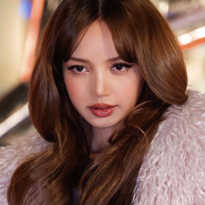 리사 (BLACKPINK)의 비하인드 컷