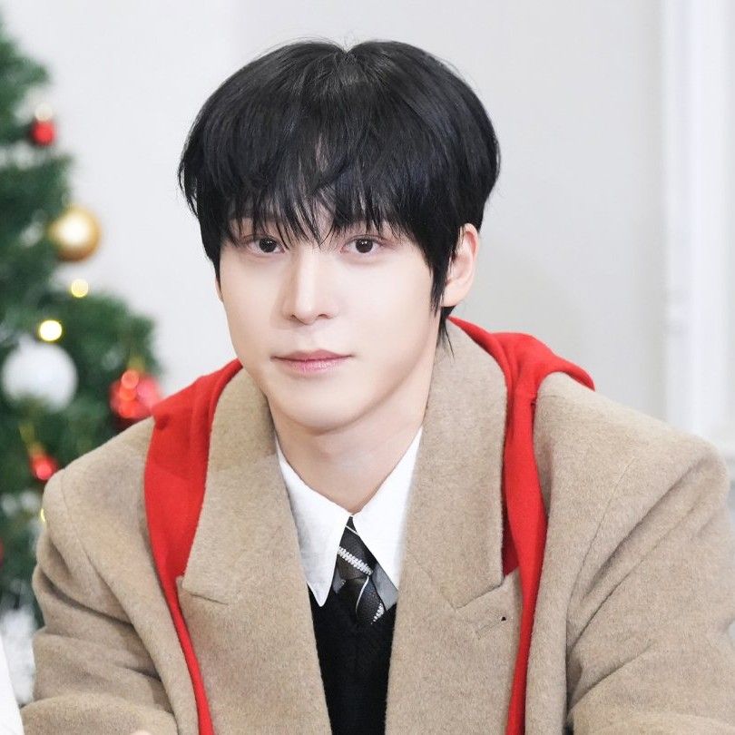 Recent activity shot of Yunho (ATEEZ)