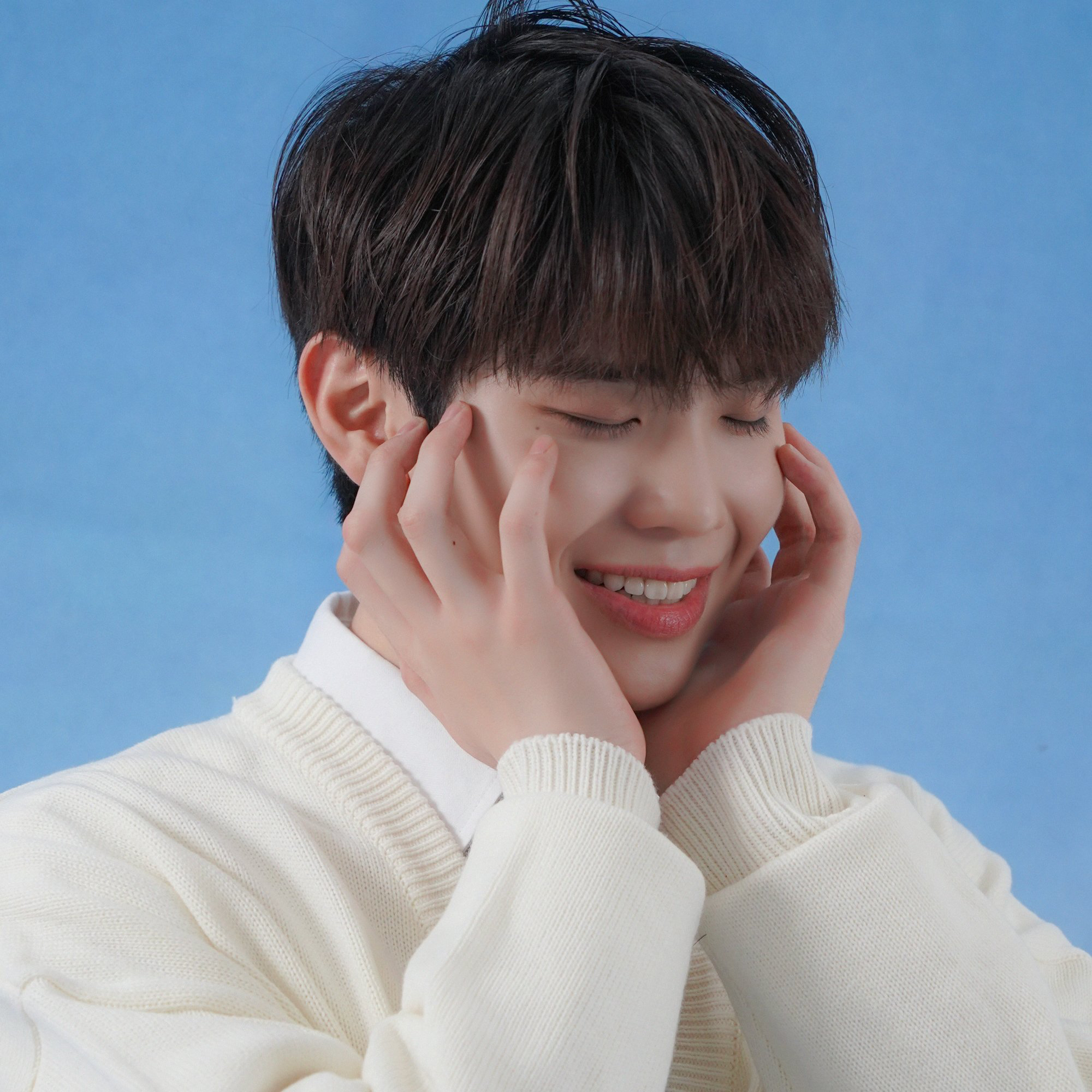 Behind-the-scenes cut of Kim Taerae (ZEROBASEONE)