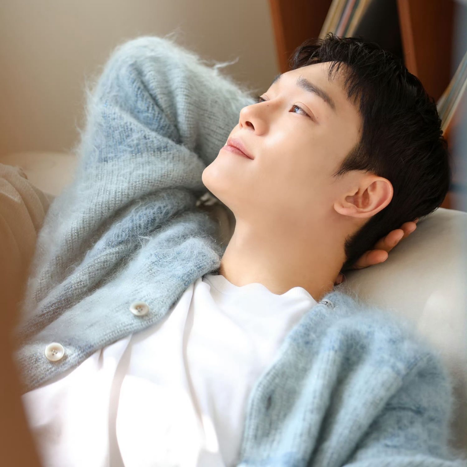 Behind-the-scenes cut of Chen (EXO)