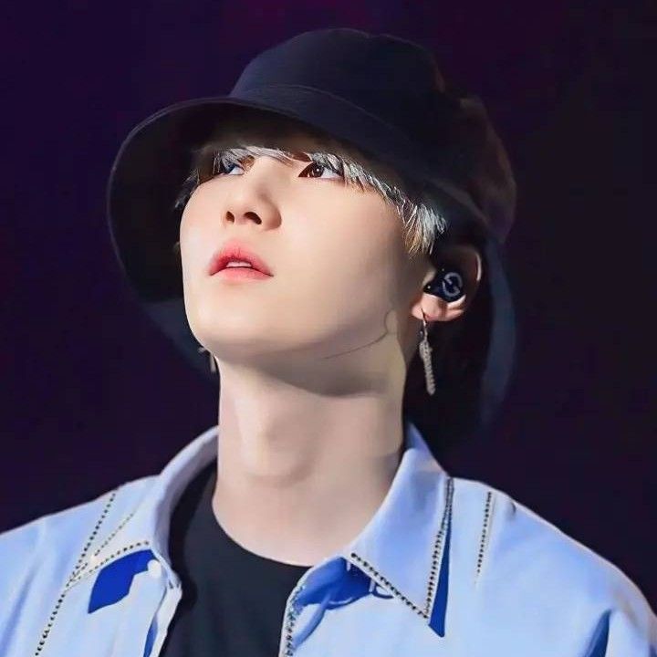 SUGA (防彈少年團)的最新活動照片