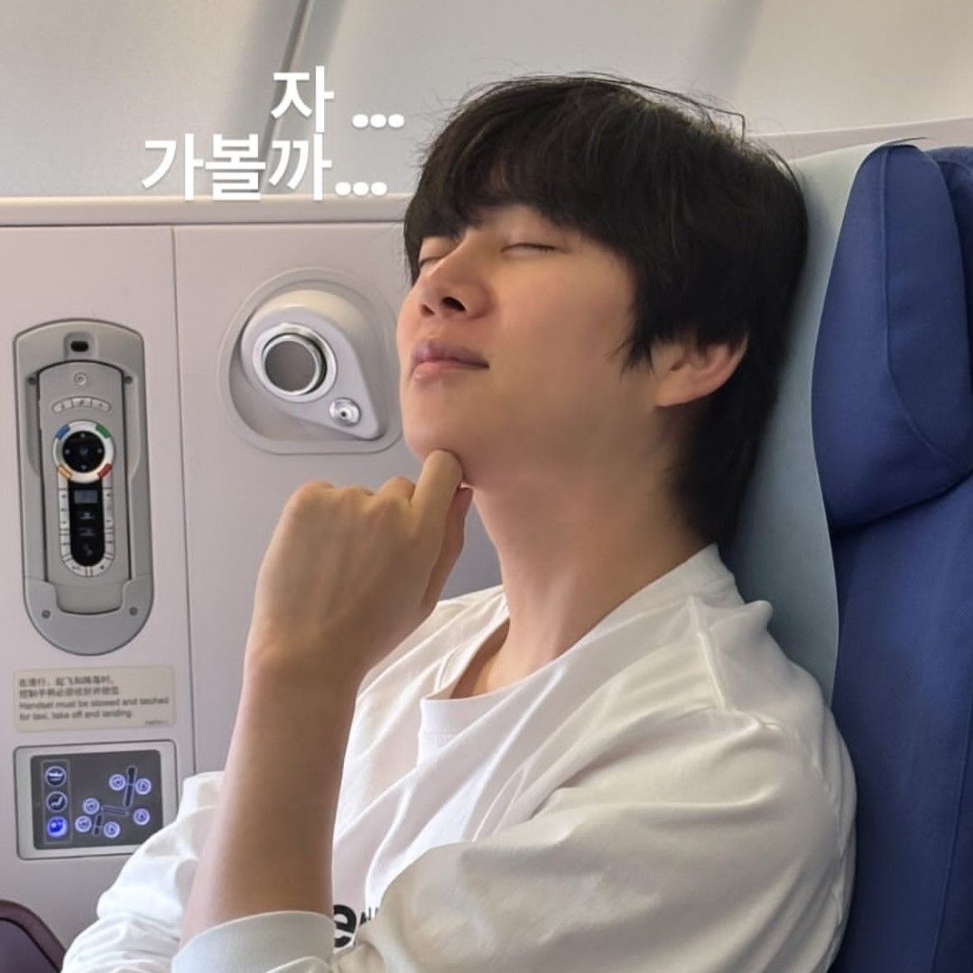 Latest photo of Heechul (Super Junior)