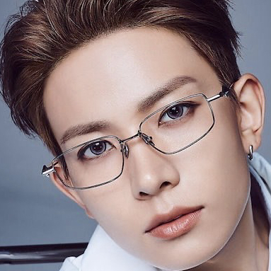 Foto terbaru Heeseung (ENHYPEN)