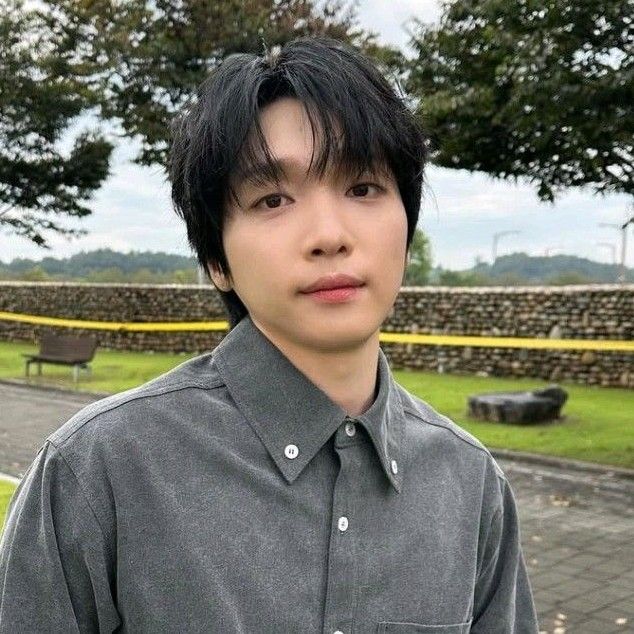 Recent activity shot of Jeong Sewoon