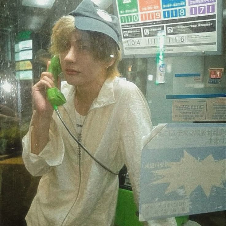 Recent activity shot of Anton (RIIZE)