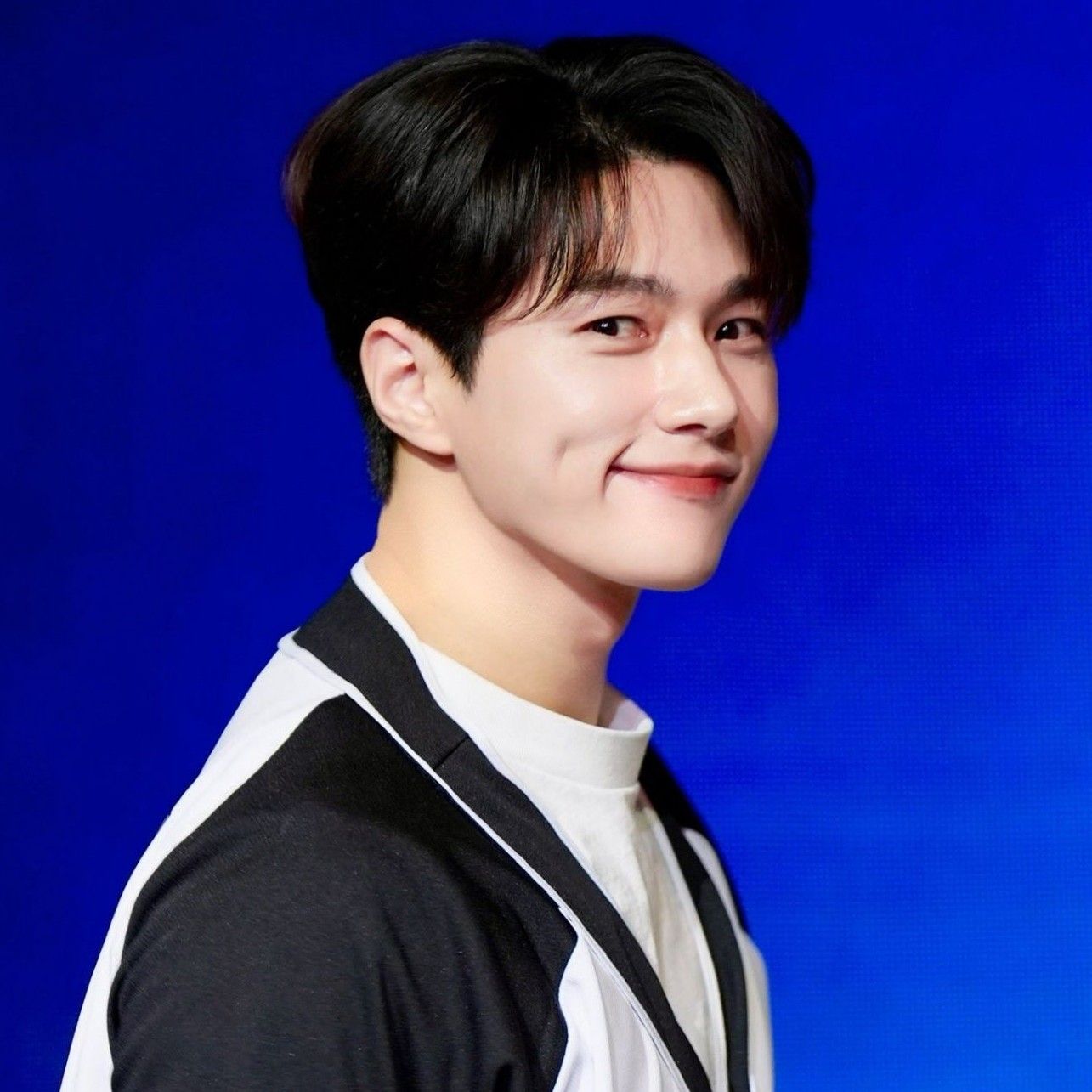 Recent activity shot of L (INFINITE)