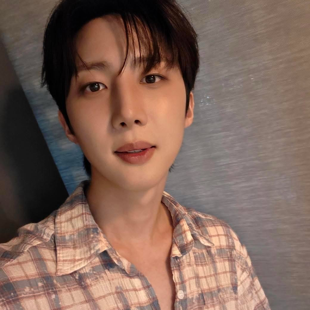 Latest photo of PENTAGON