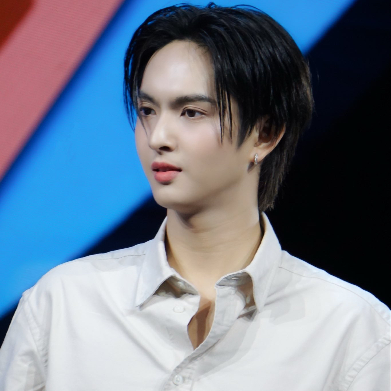 A moment captured by Copper (BUS)'s fan