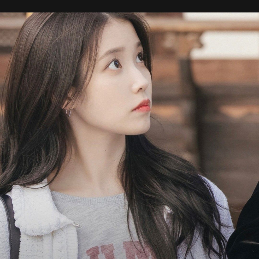 Momen yang diabadikan oleh penggemar IU