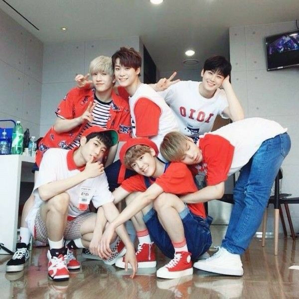A moment captured by ASTRO's fan