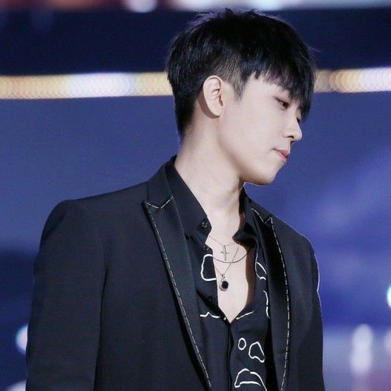 Latest photo of Eun Jiwon (SECHSKIES)