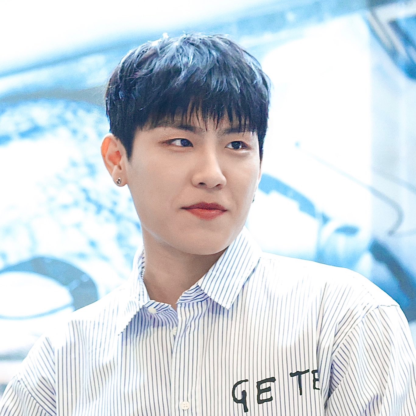 Potret di balik layar Park Woojin (AB6IX)