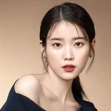 Behind-the-scenes cut of IU