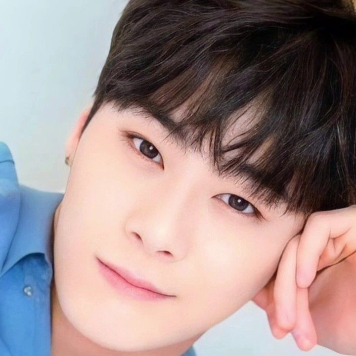 Latest photo of Moonbin (ASTRO)
