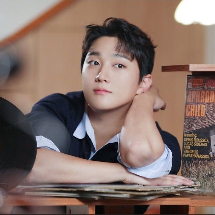 A moment captured by Hong Joochan (GoldenChild)'s fan