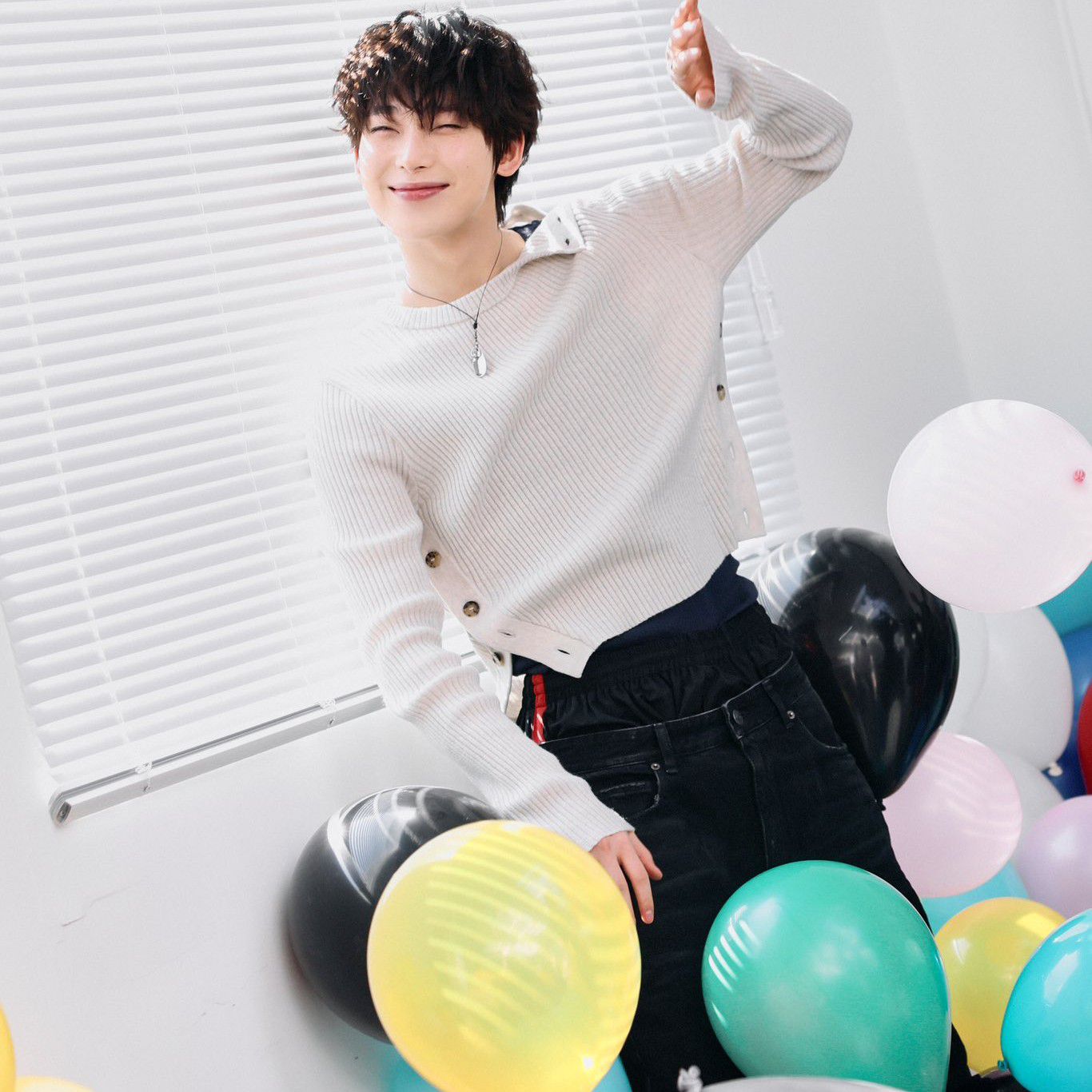 Latest photo of Sunoo (ENHYPEN)