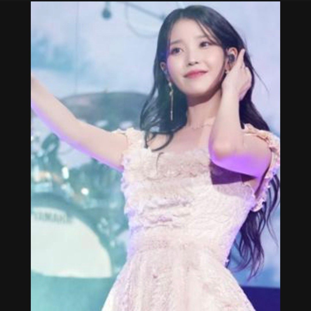 Latest photo of IU