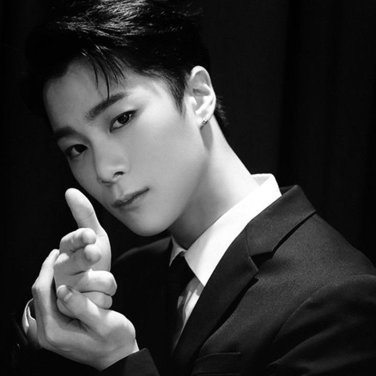 A moment captured by Moonbin (ASTRO)'s fan