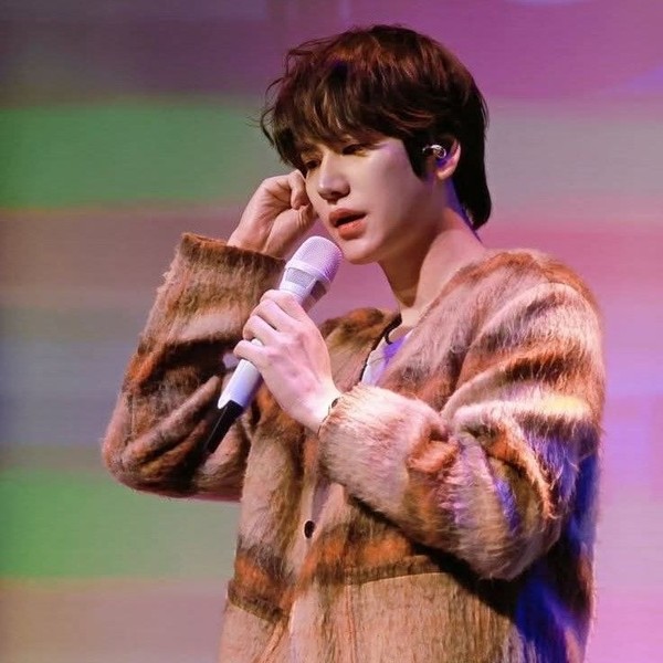 キュヒョン 待ち受け画面ダウンロード | 高画質アイドル画像まとめ