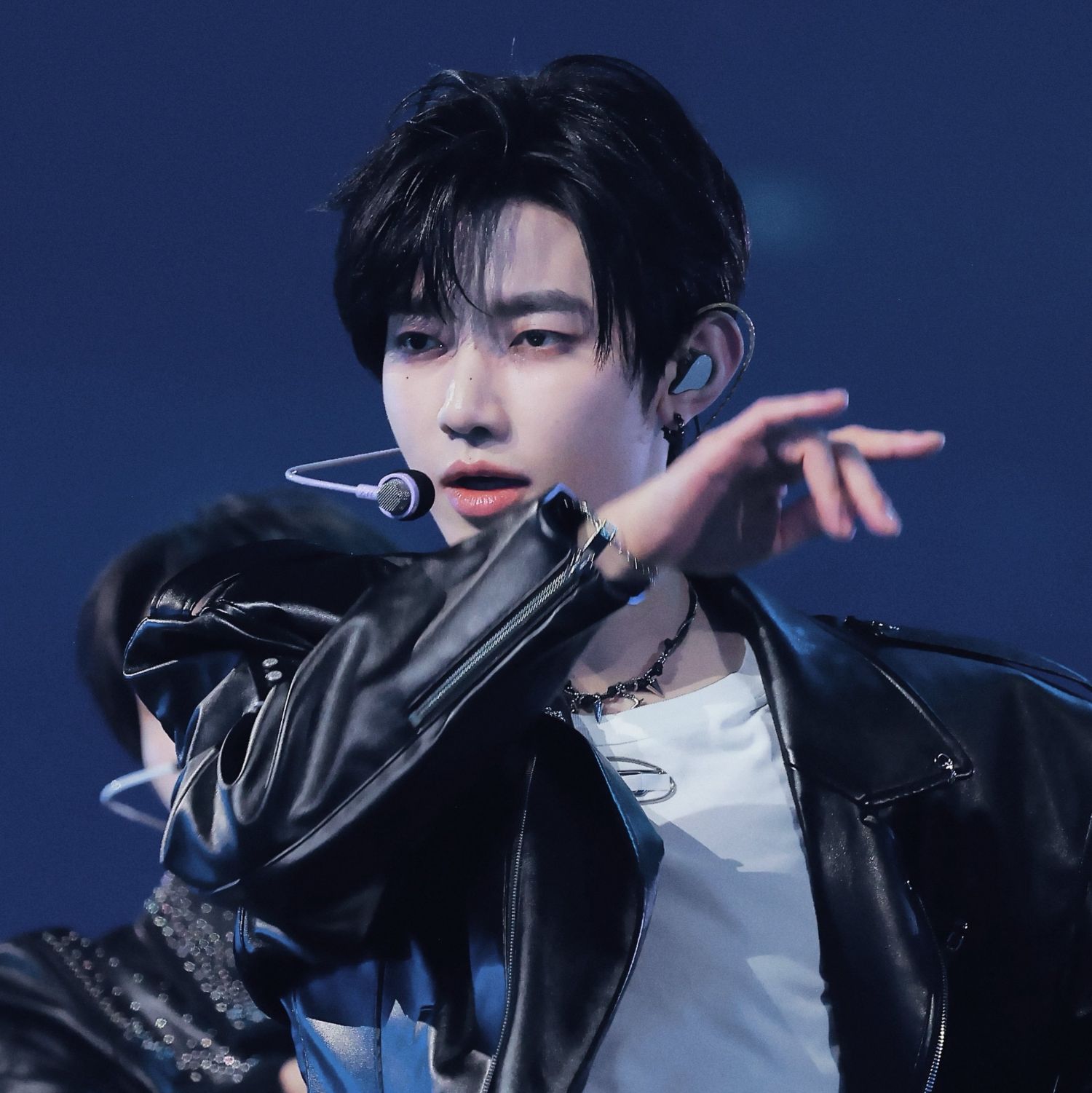 A moment captured by Zhang Hao (ZEROBASEONE)'s fan