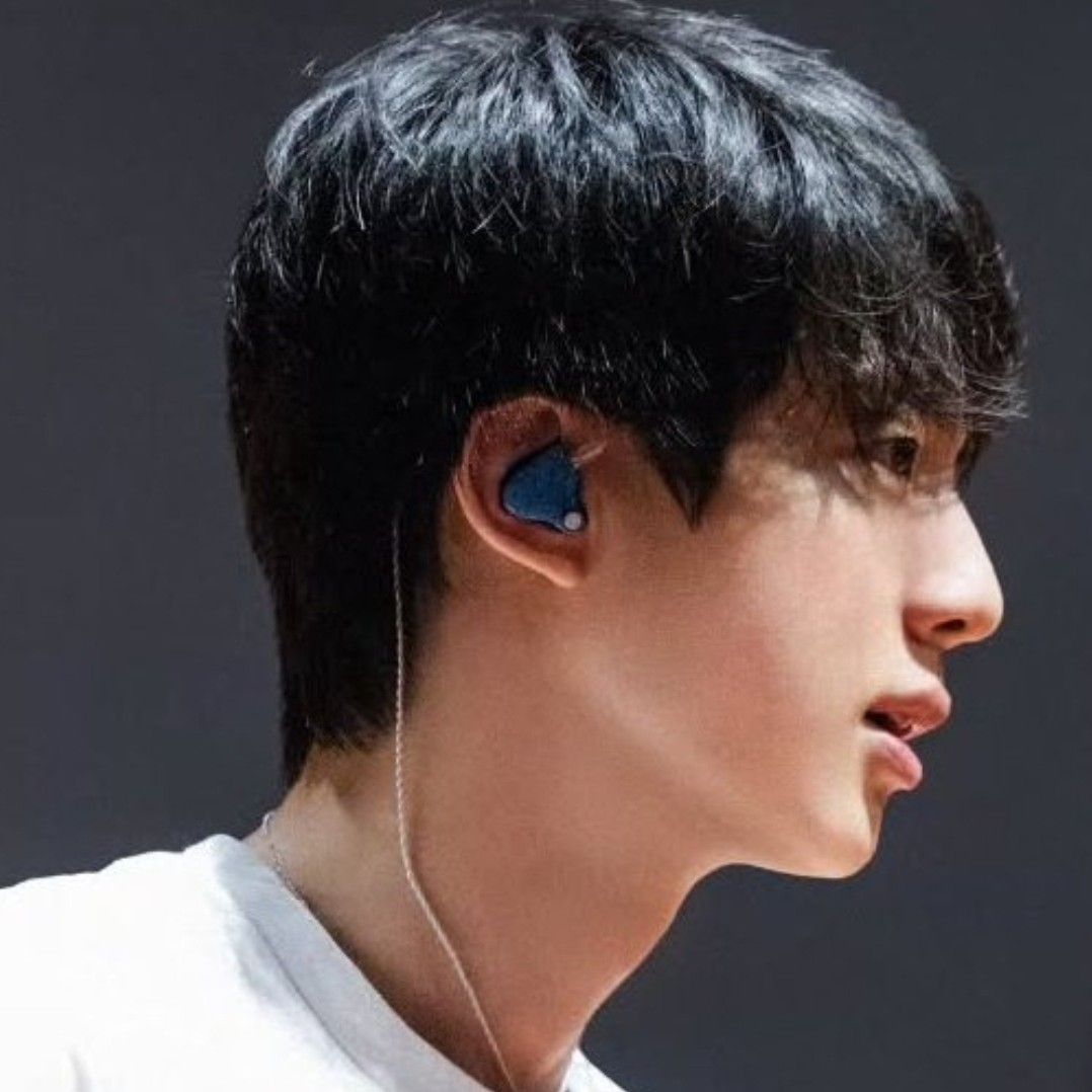 진 (방탄소년단)의 비하인드 컷