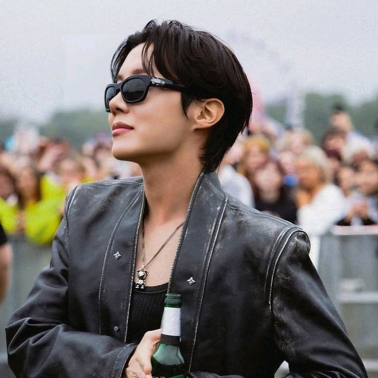 Latest photo of j-hope (BTS)