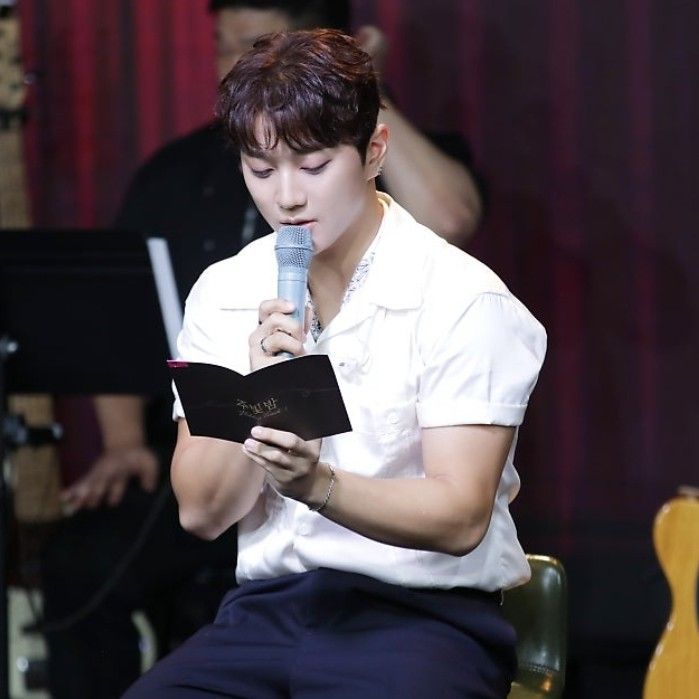 Latest photo of Hong Joochan (GoldenChild)