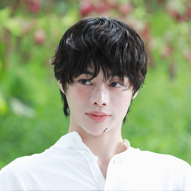 Behind-the-scenes cut of Hanbin (TEMPEST)