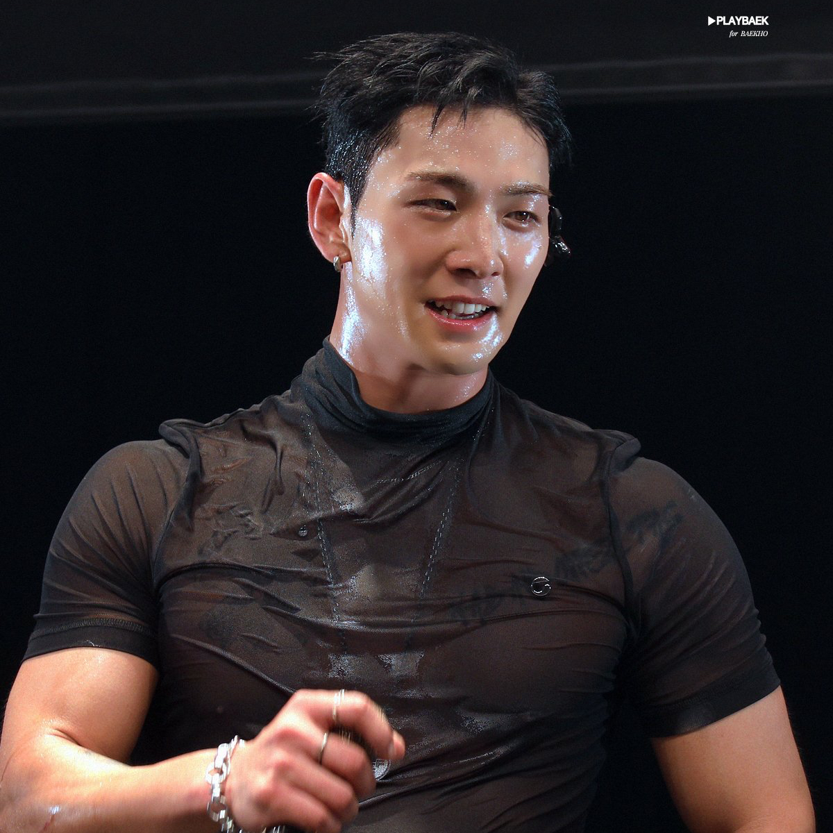 Behind-the-scenes cut of Baekho