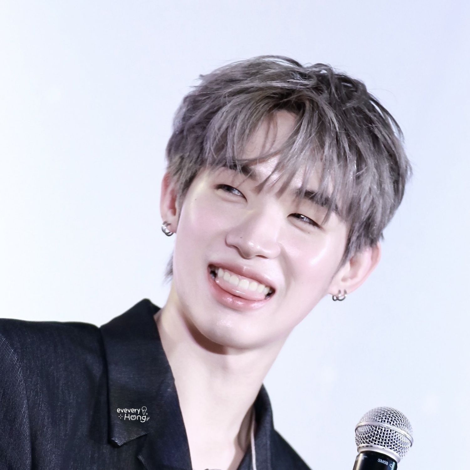 Latest photo of Hong (LYKN)