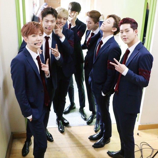 A moment captured by MONSTA X's fan
