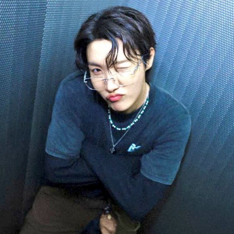 제이홉 (방탄소년단) 최근 활동샷